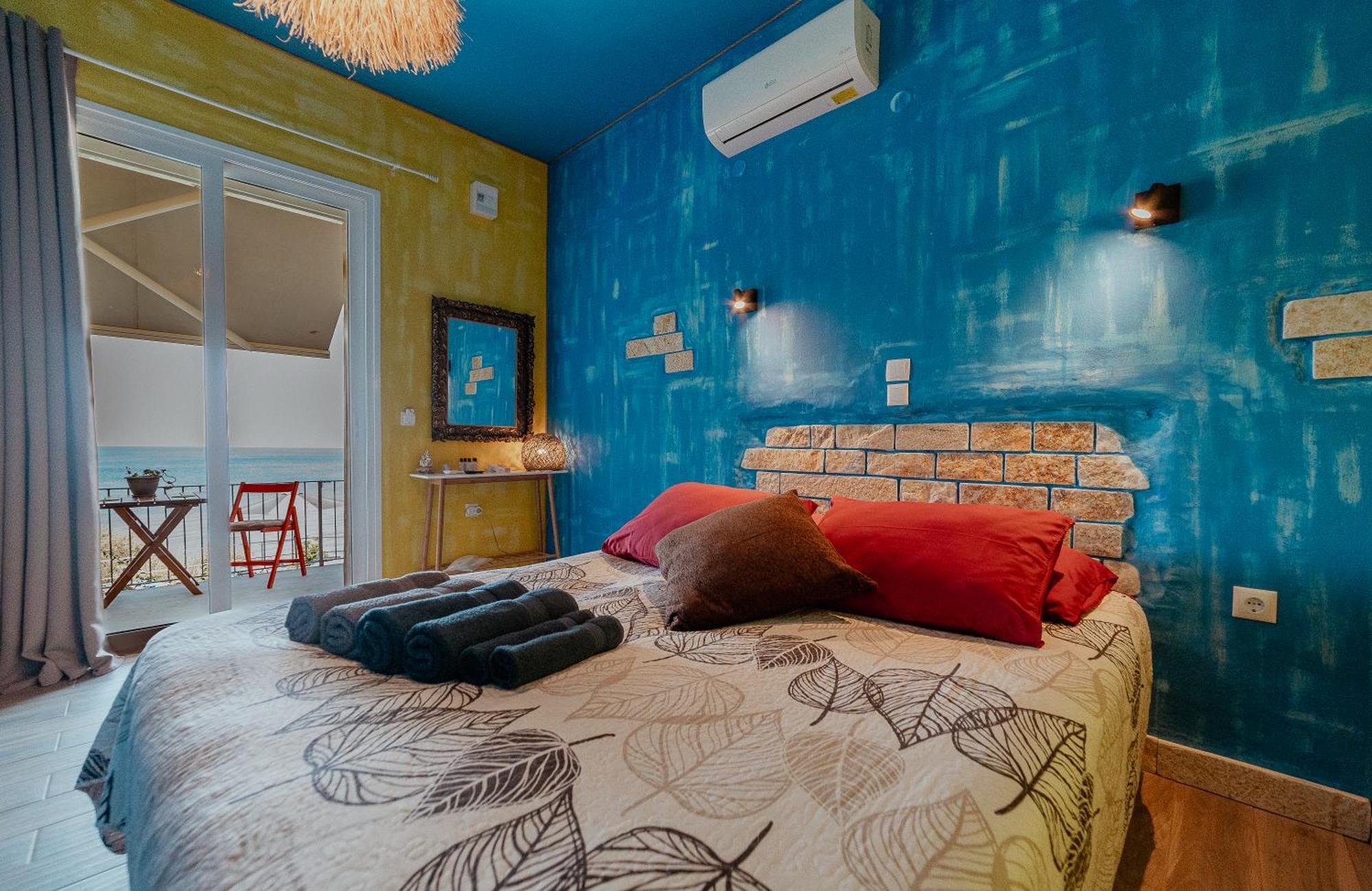 Antares Boutique Guesthouse Perama  Ngoại thất bức ảnh
