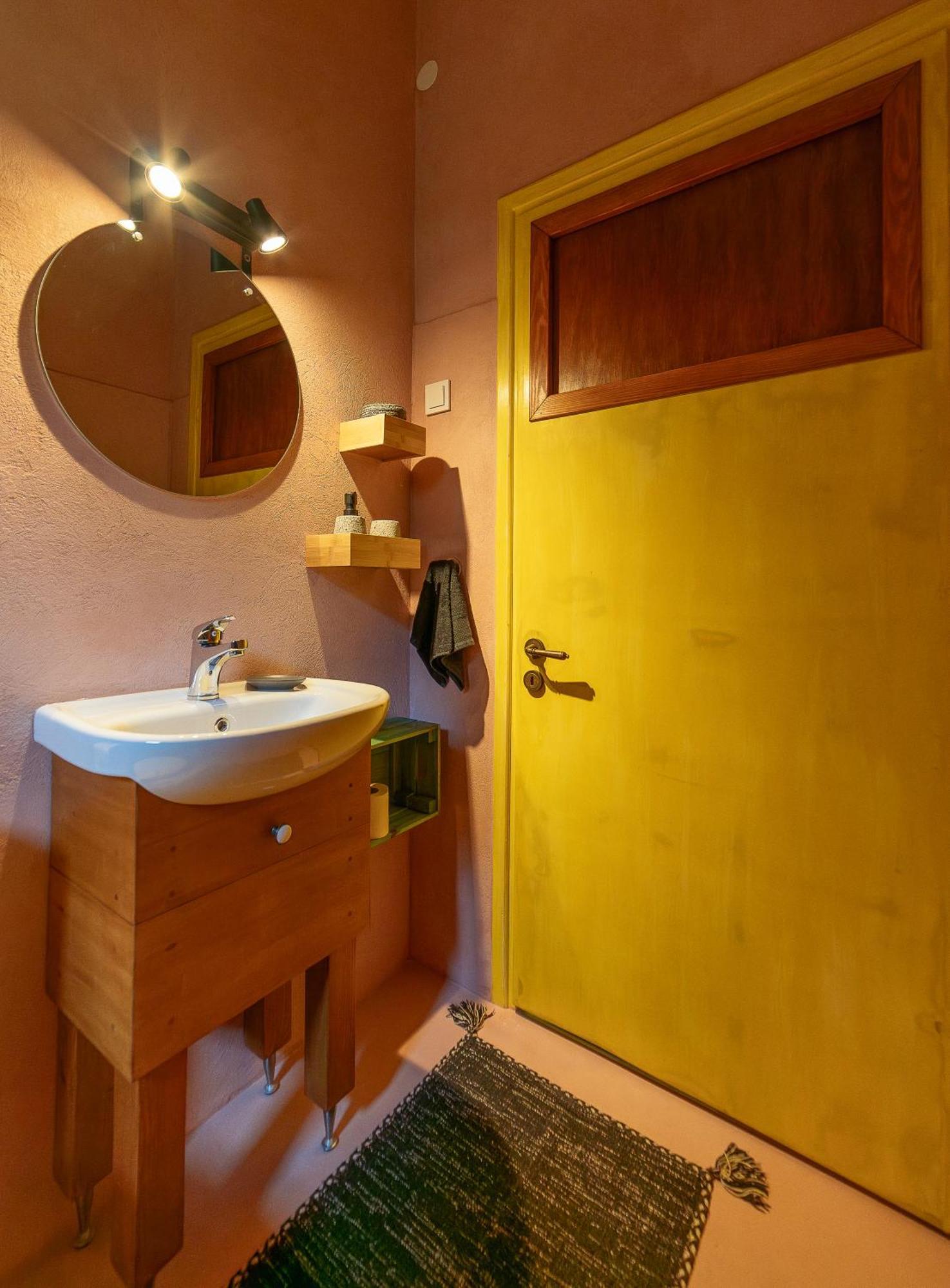 Antares Boutique Guesthouse Perama  Ngoại thất bức ảnh